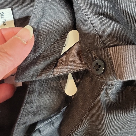 CALVIN KLEIN Body Fit Two Tone Gray Button Down Roll Tab Shirt - Picture 4 of 14